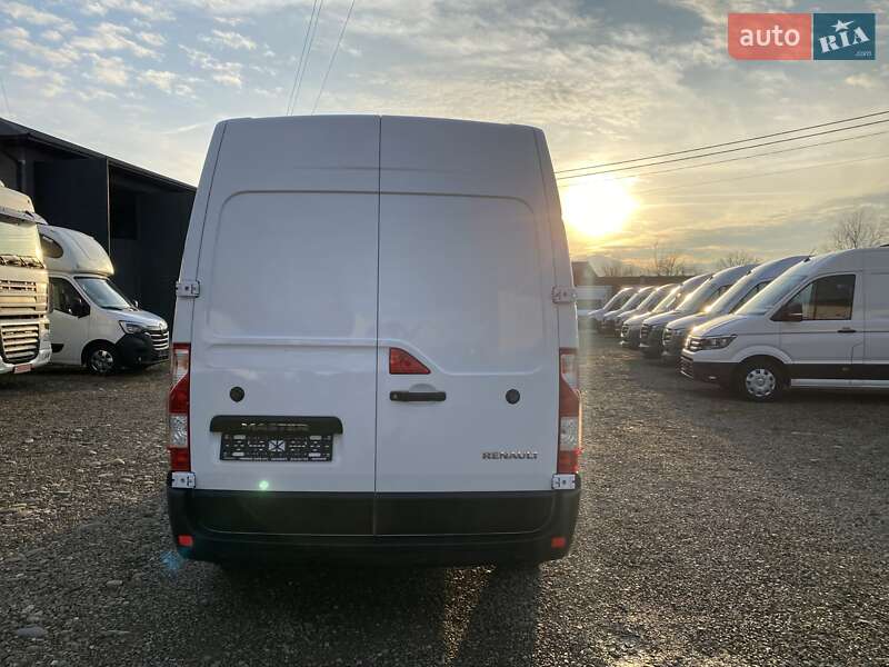 Грузовой фургон Renault Master 2021 в Хусте