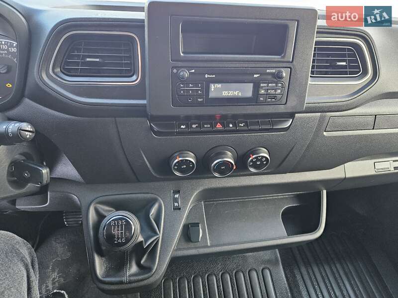 Грузовой фургон Renault Master 2022 в Бердичеве