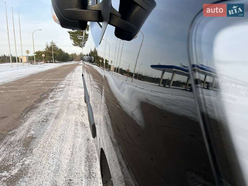 Грузовой фургон Renault Master 2022 в Киеве