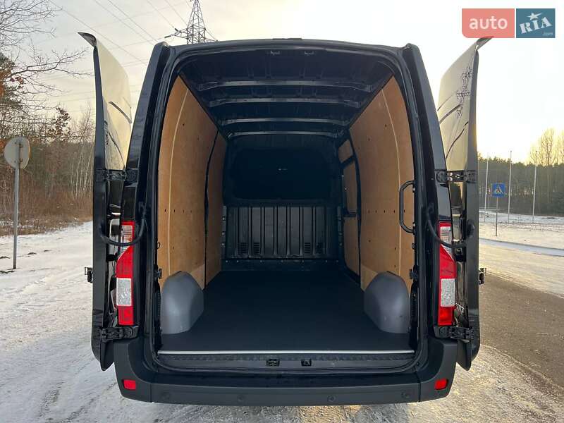 Грузовой фургон Renault Master 2022 в Киеве