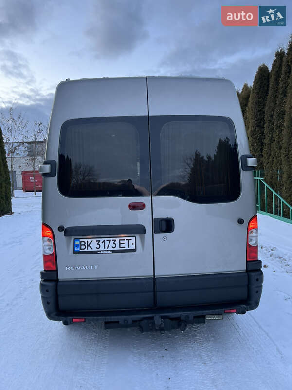 Грузовой фургон Renault Master 2008 в Дубно