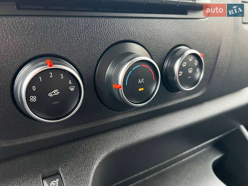 Тентованый Renault Master 2021 в Киеве