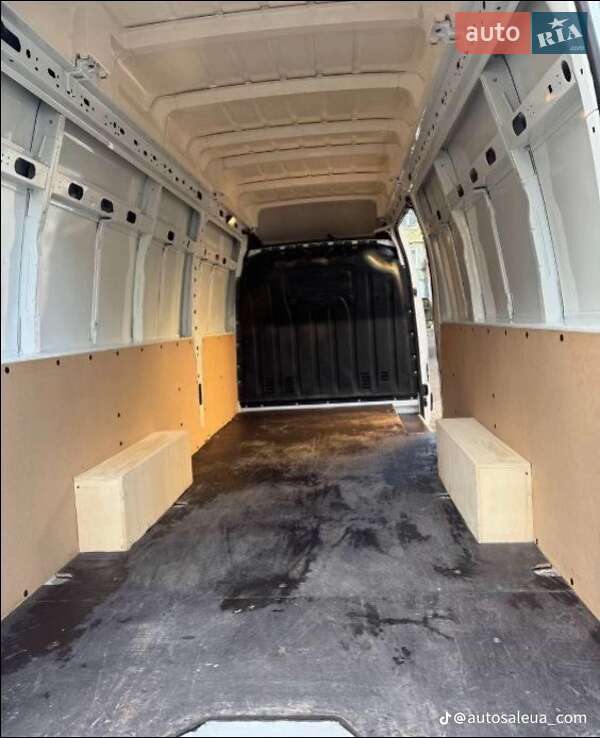 Мікроавтобус вантажний (до 3,5т) Renault Master 2017 в Одесі
