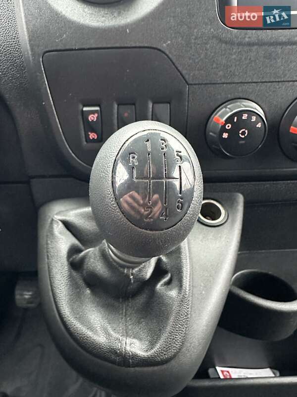 Вантажний фургон Renault Master 2018 в Білогородці