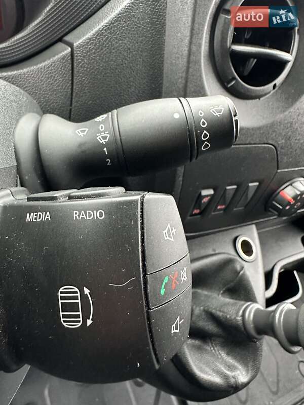 Вантажний фургон Renault Master 2018 в Білогородці