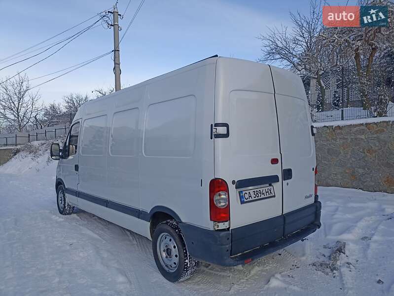 Грузовой фургон Renault Master 2010 в Умани