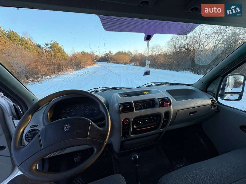 Грузовой фургон Renault Master 2002 в Яворове