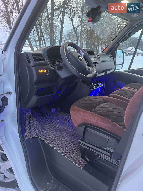 Микроавтобус Renault Master 2021 в Черновцах