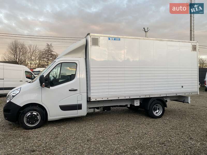 Грузовой фургон Renault Master 2018 в Хусте