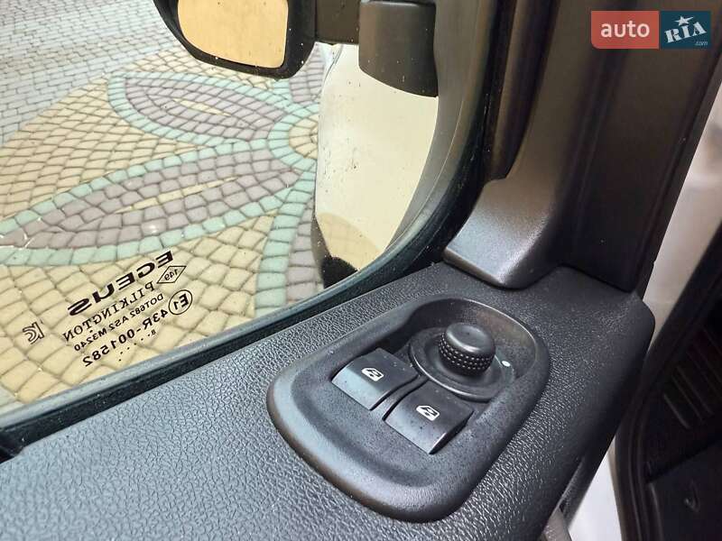 Тентований Renault Master 2018 в Дніпрі фото 44 Тентований Renault Master 2018 в Дніпрі