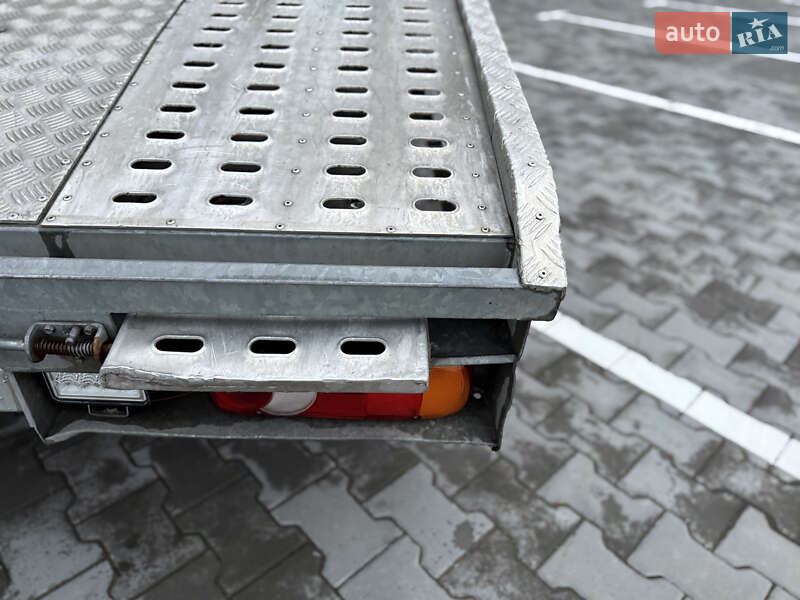 Автовоз Renault Master 2015 в Луцке