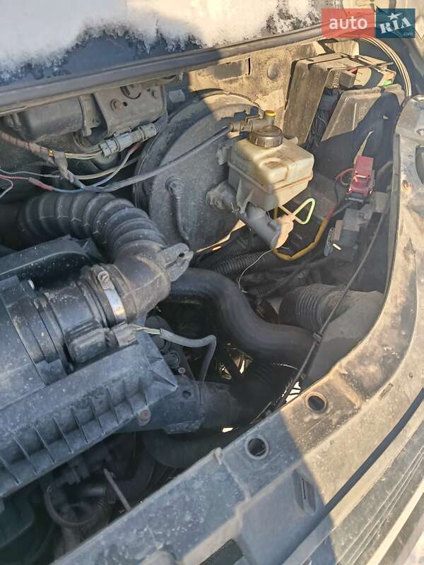 Минивэн Renault Master 2007 в Звягеле