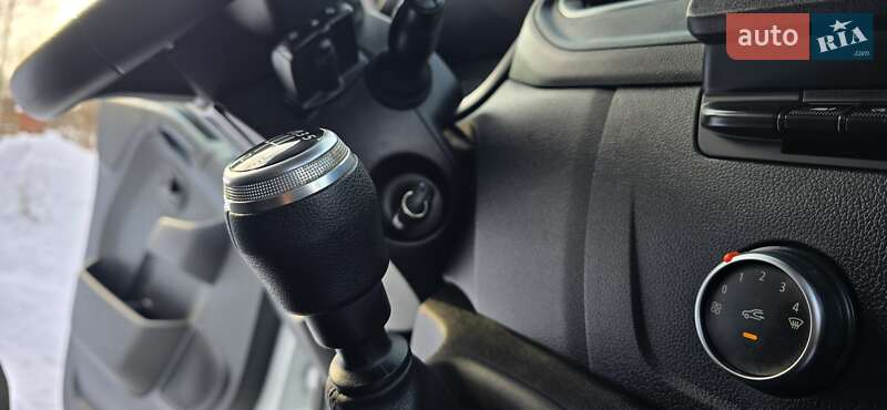 Вантажний фургон Renault Master 2022 в Житомирі