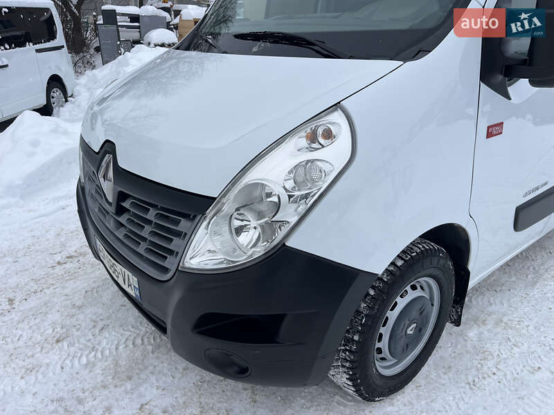 Вантажний фургон Renault Master 2017 в Дубні