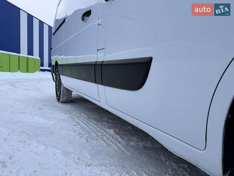 Грузовой фургон Renault Master 2021 в Дубно