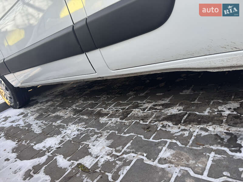 Вантажний фургон Renault Master 2014 в Ізмаїлі