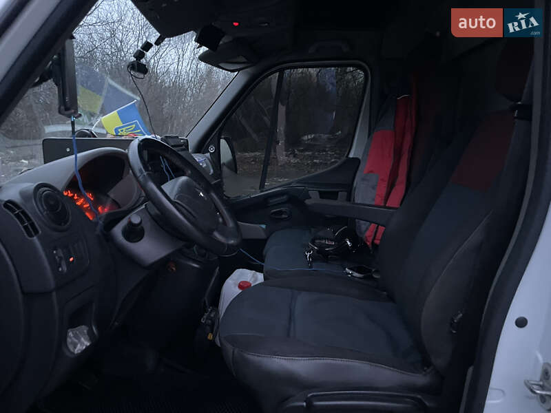 Микроавтобус грузовой (до 3,5т) Renault Master 2014 в Полтаве