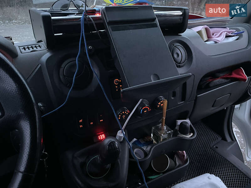 Микроавтобус грузовой (до 3,5т) Renault Master 2014 в Полтаве