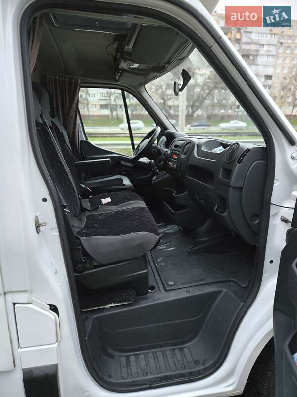 Інші вантажівки Renault Master 2018 в Києві