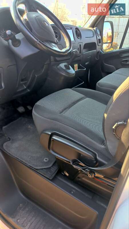 Вантажний фургон Renault Master 2018 в Бердичеві