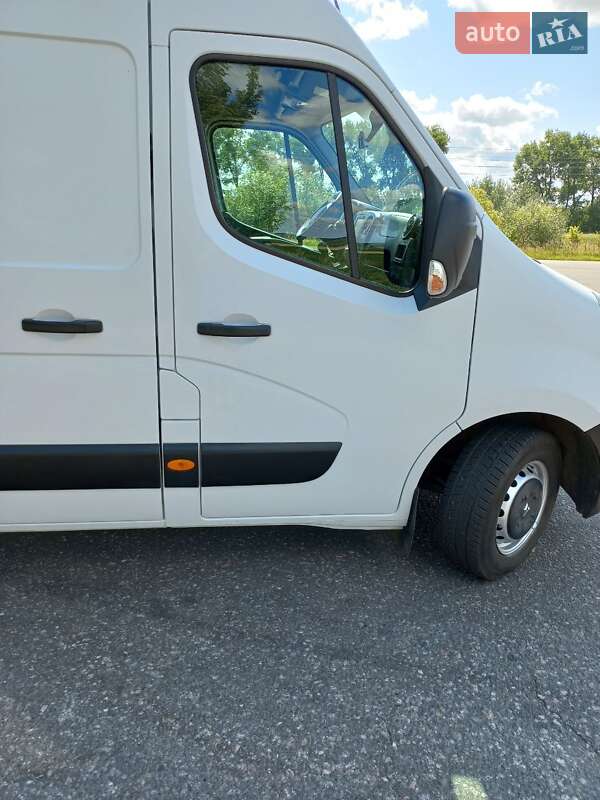 Вантажний фургон Renault Master 2018 в Бердичеві