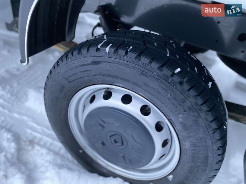 Тентований Renault Master 2022 в Хусті