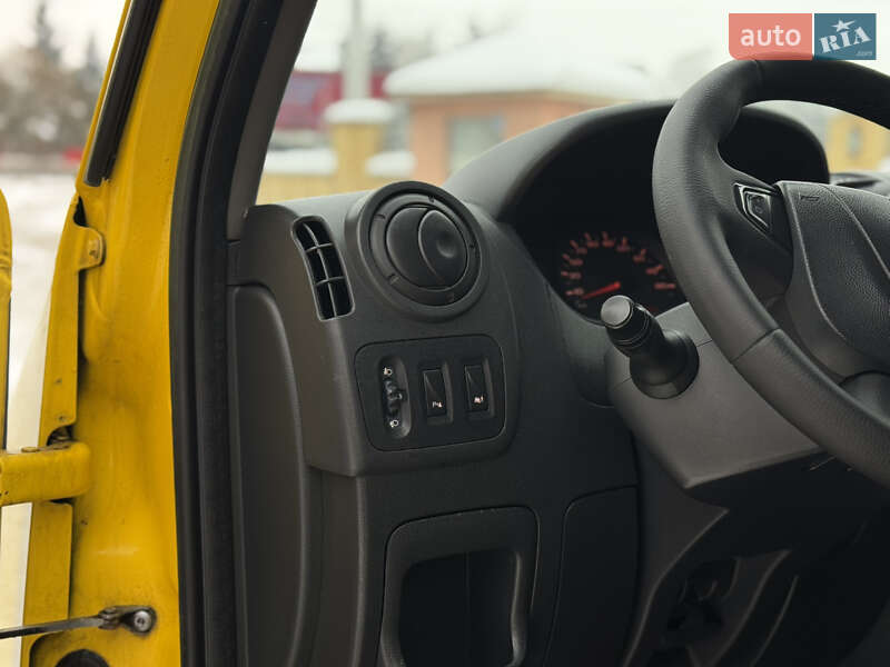 Грузовой фургон Renault Master 2018 в Мукачево