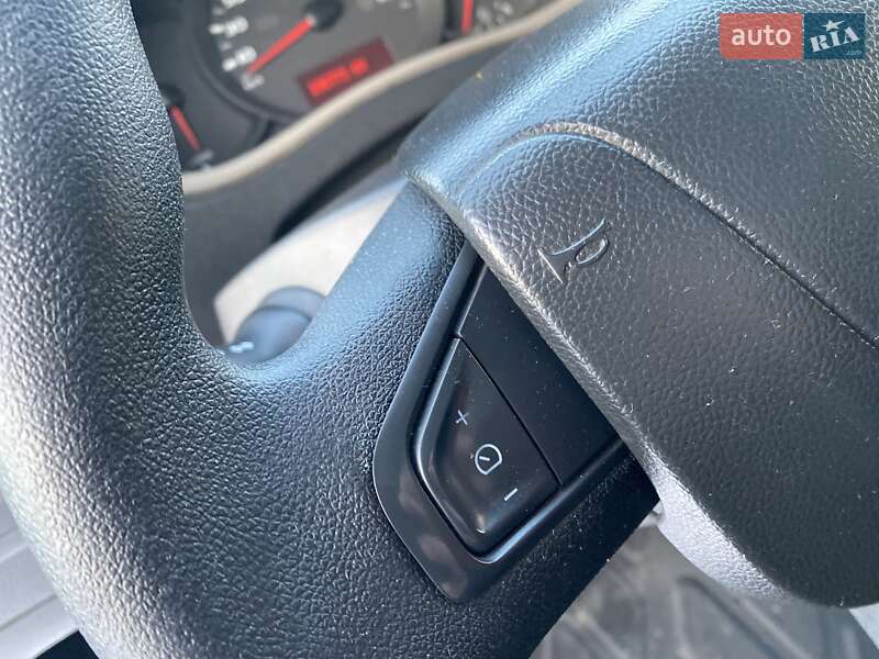 Грузовой фургон Renault Master 2018 в Хусте