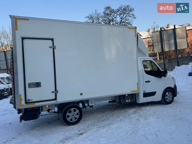 Вантажний фургон Renault Master 2022 в Рівному