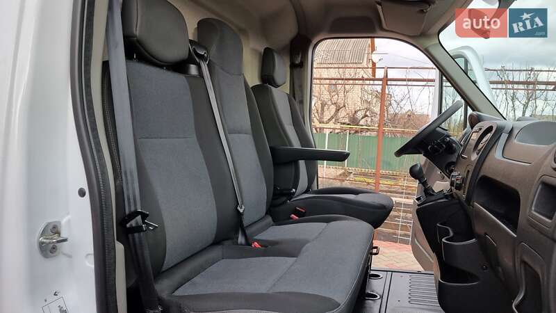 Вантажний фургон Renault Master 2019 в Житомирі