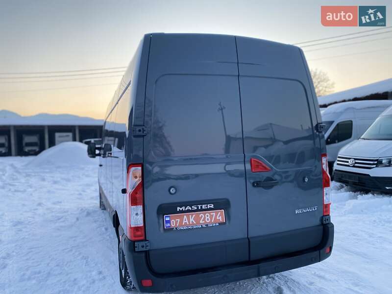 Вантажний фургон Renault Master 2021 в Хусті