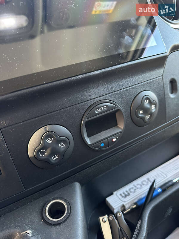 Вантажний фургон Renault Master 2018 в Києві