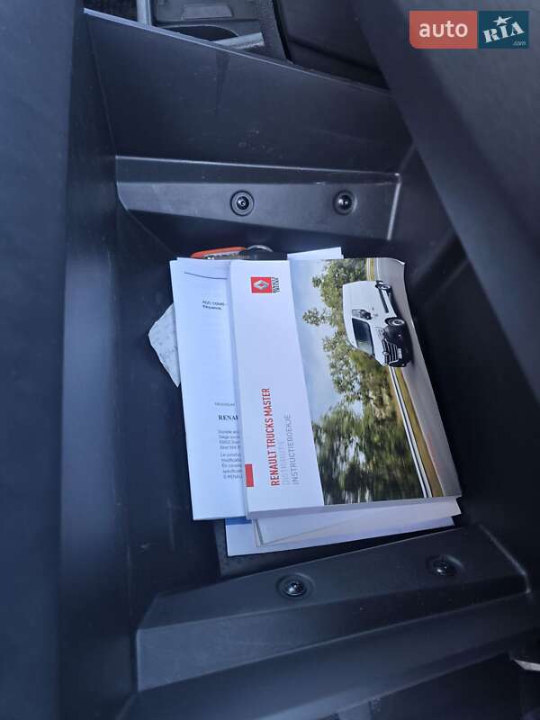 Грузовой фургон Renault Master 2022 в Стрые