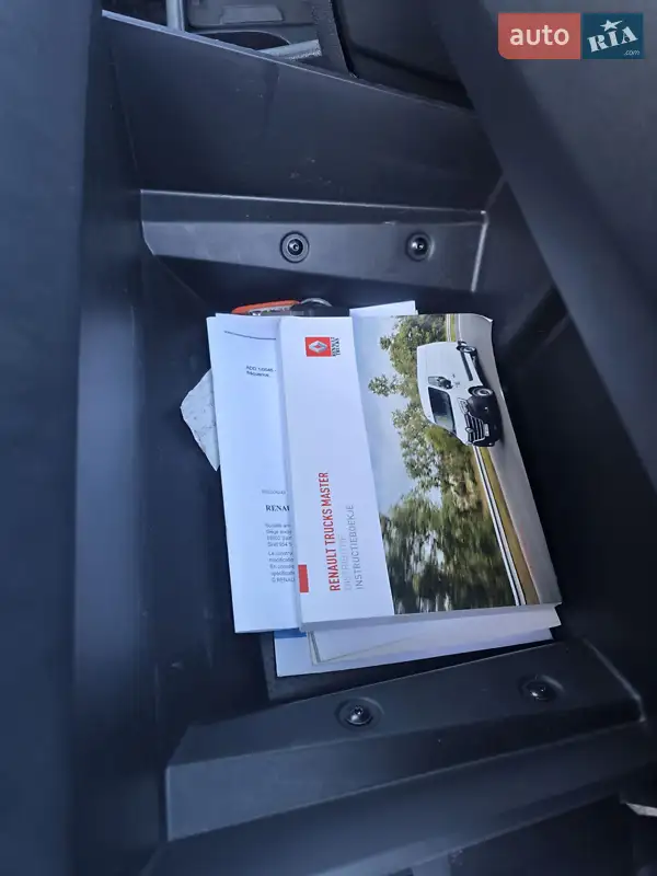 Грузовой фургон Renault Master 2022 в Стрые документ