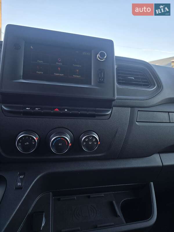 Грузовой фургон Renault Master 2022 в Стрые