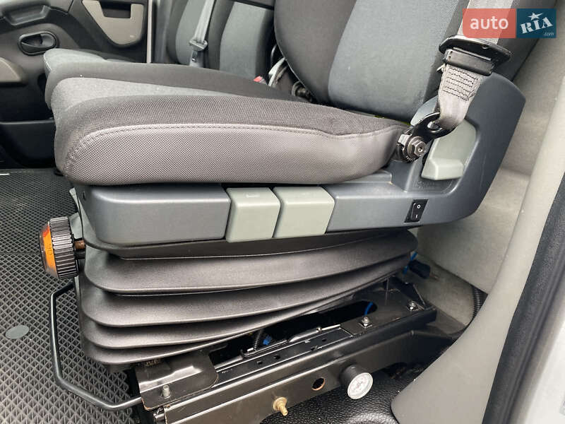 Эвакуатор Renault Master 2015 в Бучаче