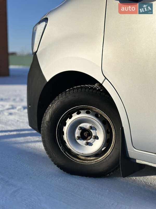 Грузовой фургон Renault Master 2019 в Камне-Каширском