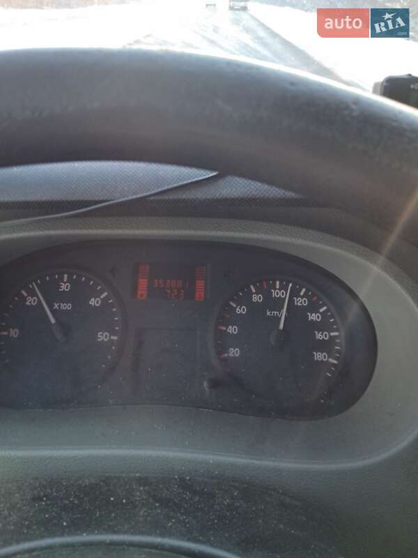 Грузовой фургон Renault Master 2008 в Косове фото 4 Грузовой фургон Renault Master 2008 в Косове