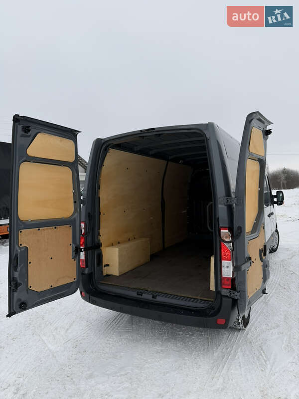 Вантажний фургон Renault Master 2022 в Ковелі