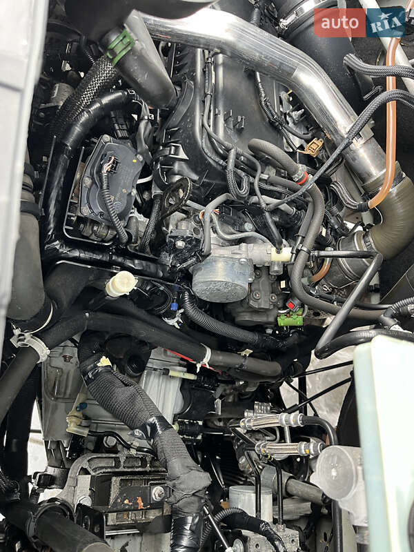 Вантажний фургон Renault Master 2016 в Дубні