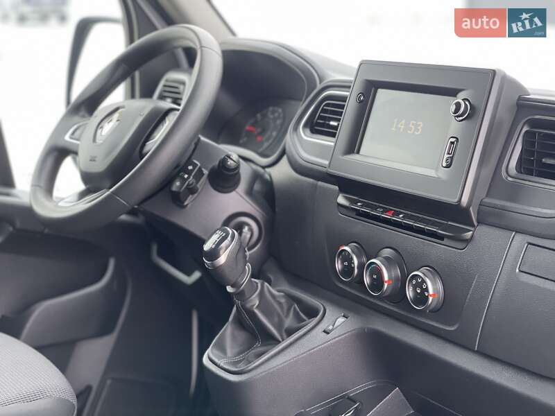 Вантажний фургон Renault Master 2020 в Дубні