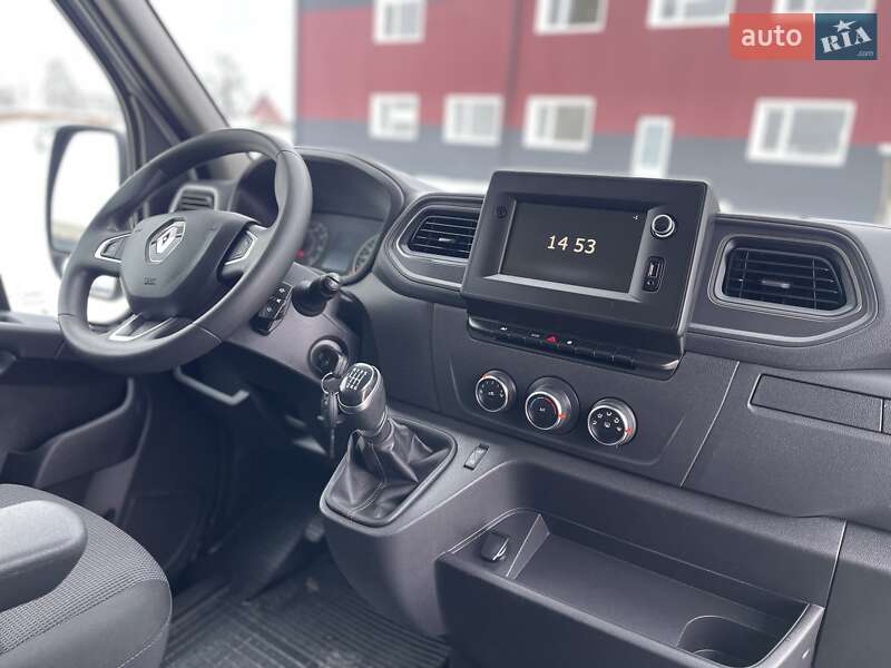 Вантажний фургон Renault Master 2020 в Дубні