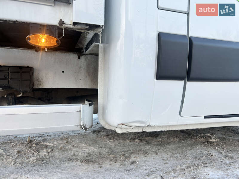 Вантажний фургон Renault Master 2017 в Хмельницькому