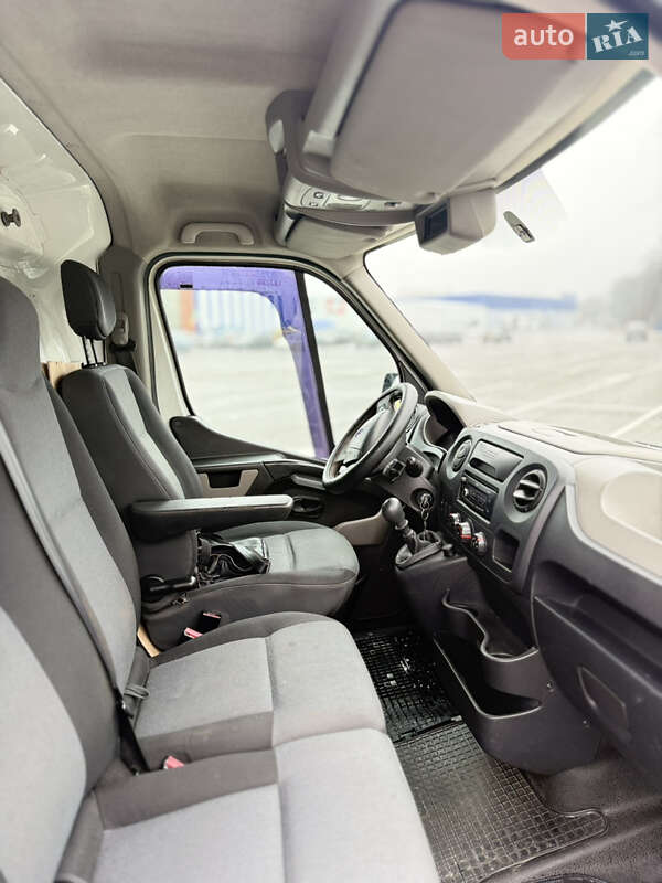Вантажний фургон Renault Master 2014 в Одесі