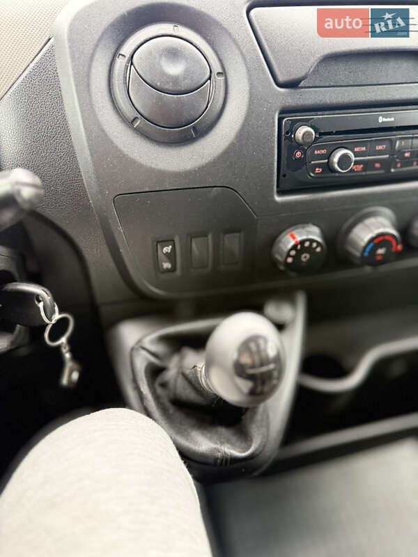 Вантажний фургон Renault Master 2014 в Одесі