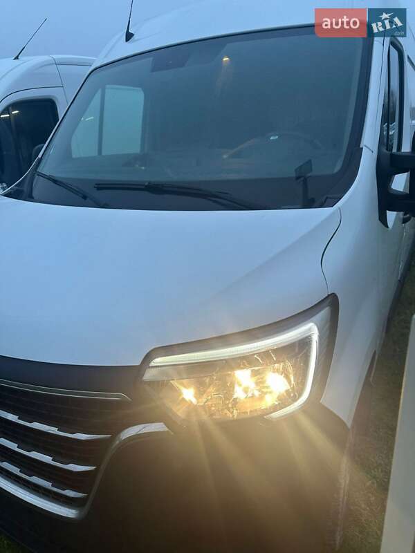Вантажний фургон Renault Master 2020 в Радомишлі