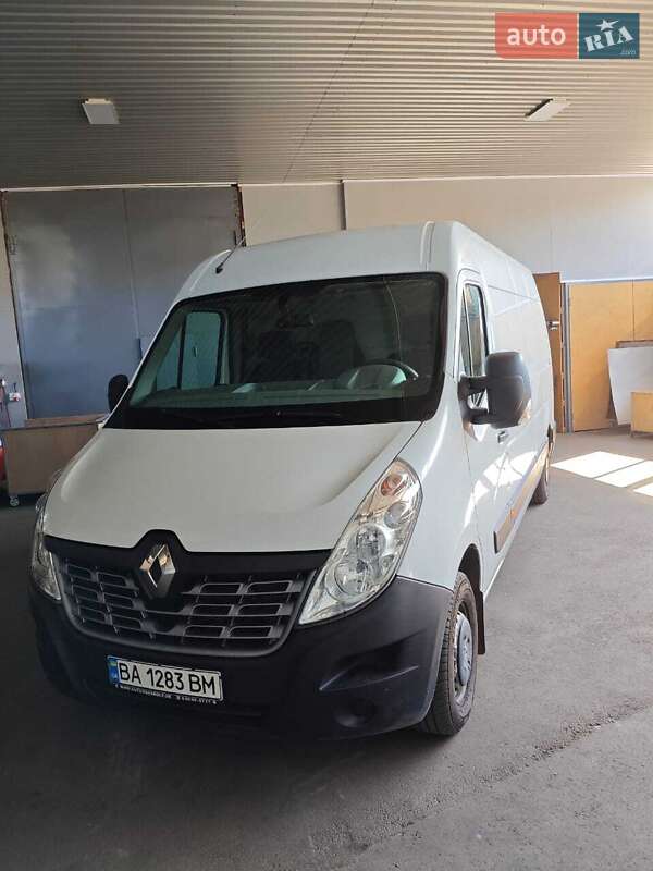 Вантажний фургон Renault Master 2016 в Олександрівці