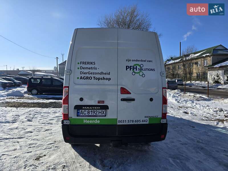 Вантажний фургон Renault Master 2017 в Луцьку