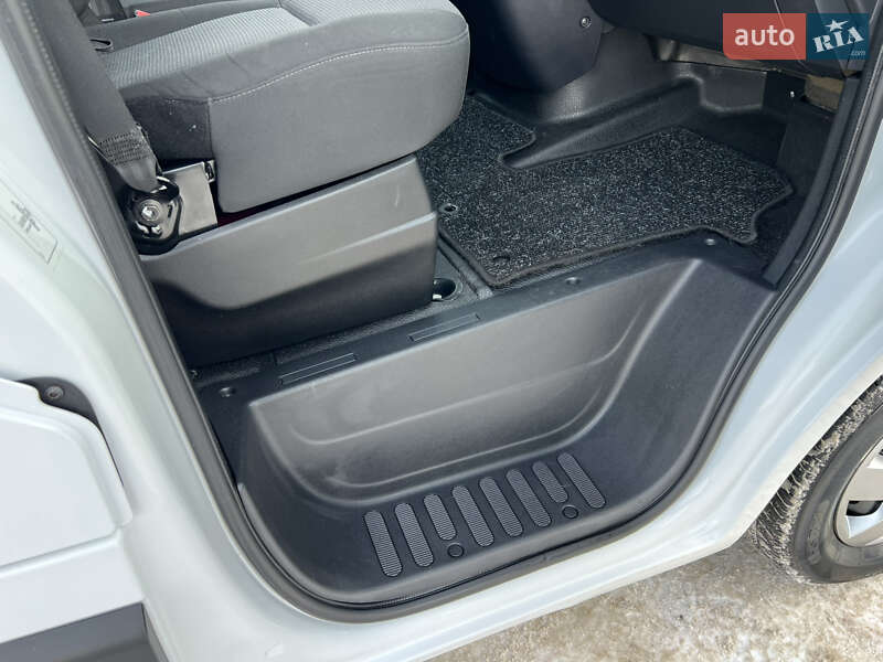 Вантажний фургон Renault Master 2021 в Дубні