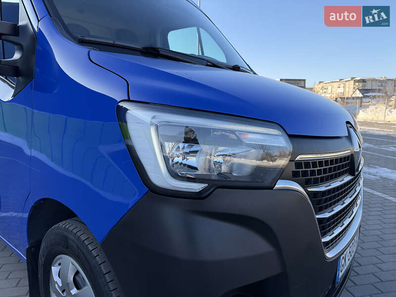Грузовой фургон Renault Master 2022 в Дубно